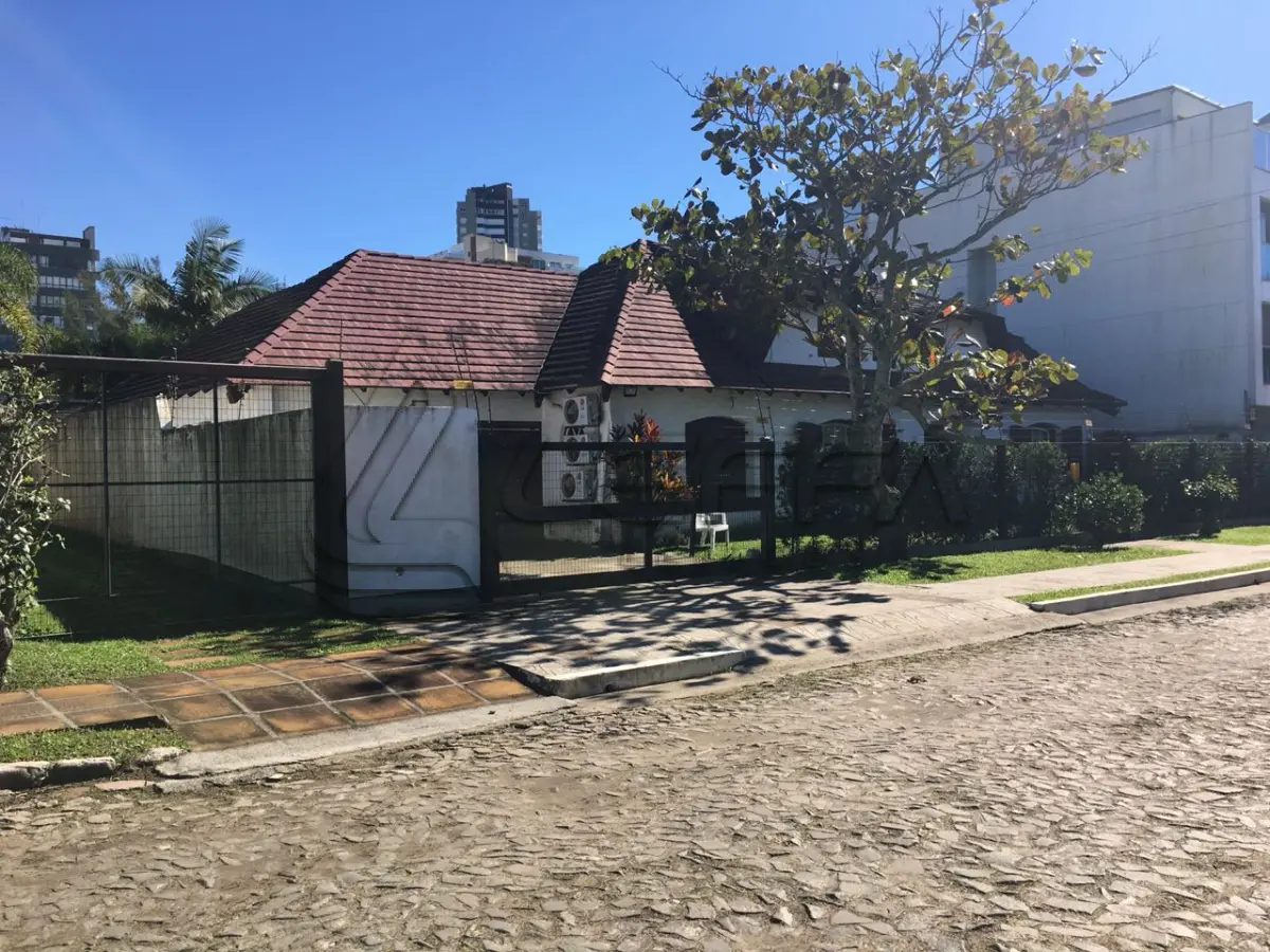 LOTE 001