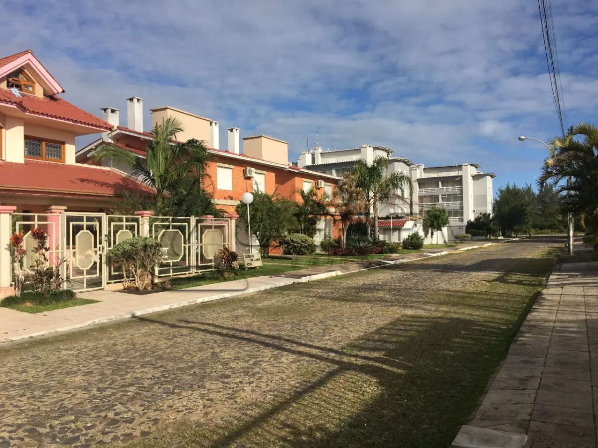 LOTE 001 - TERRENO COM BENFEITORIA NA PRAIA DE CAPÃO NOVO EM CAPÃO DA CANOA/RS