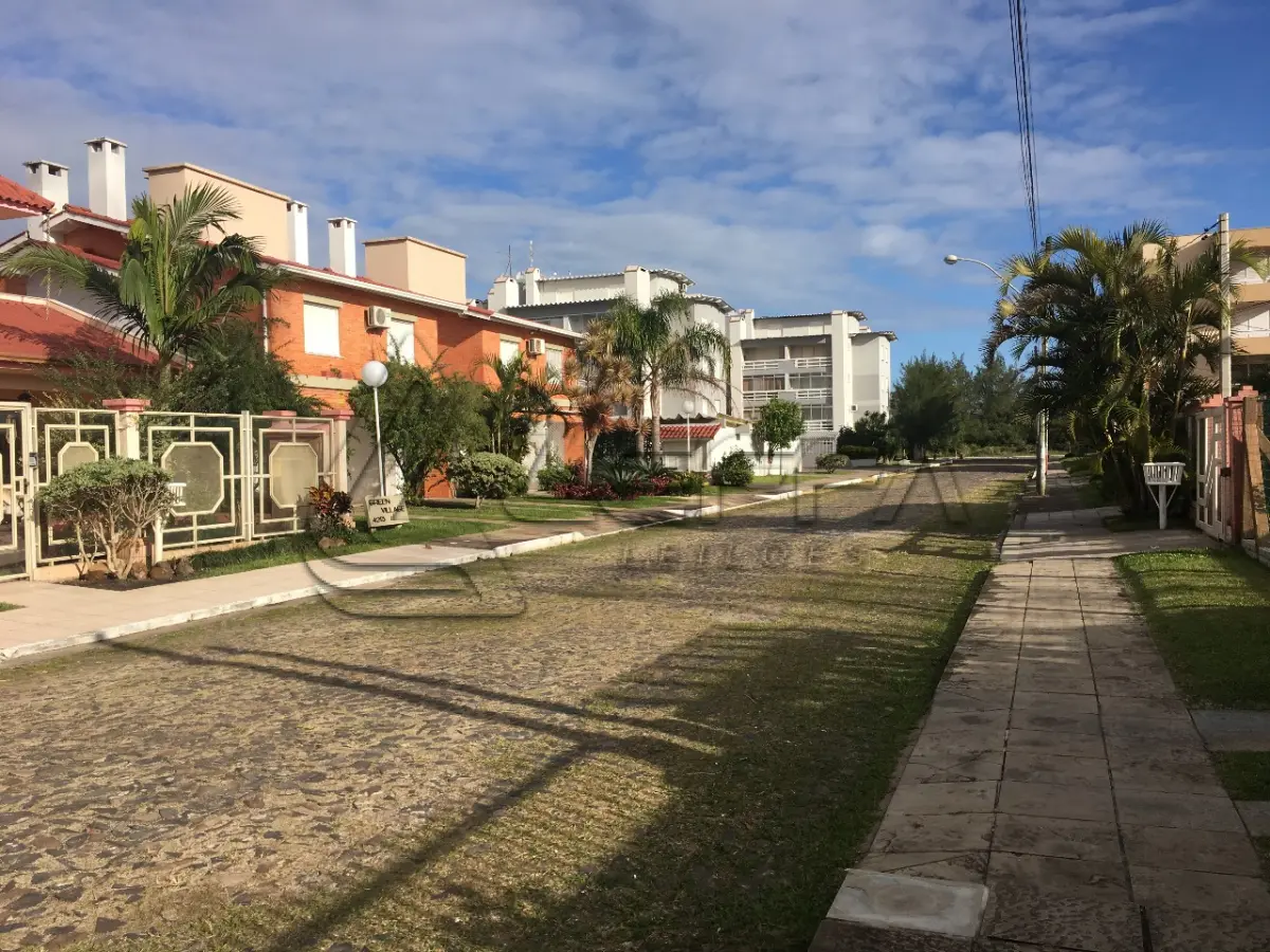 LOTE 001 - TERRENO COM BENFEITORIA NA PRAIA DE CAPÃO NOVO EM CAPÃO DA CANOA/RS