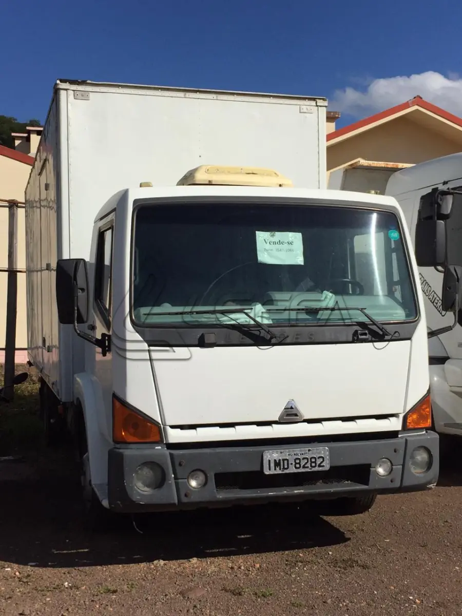 LOTE 001 - Caminhão Agrale 9200 Ano e Modelo 2004