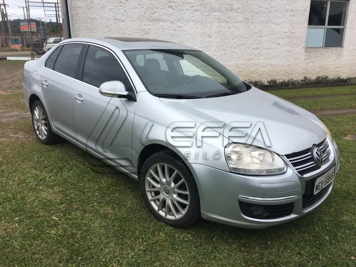 LOTE 004 - Veículo VW Jetta, Ano e Modelo 2008