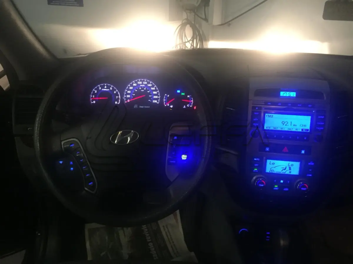 LOTE 005 - VEÍCULO HYUNDAI SANTA FÉ, 3.5, ANO/MODELO 2010/2011