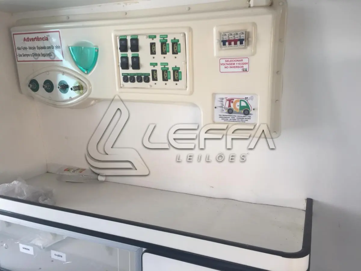 LOTE 003 - FURGÃO FORD TRANSIT, diesel, ano e modelo 2013