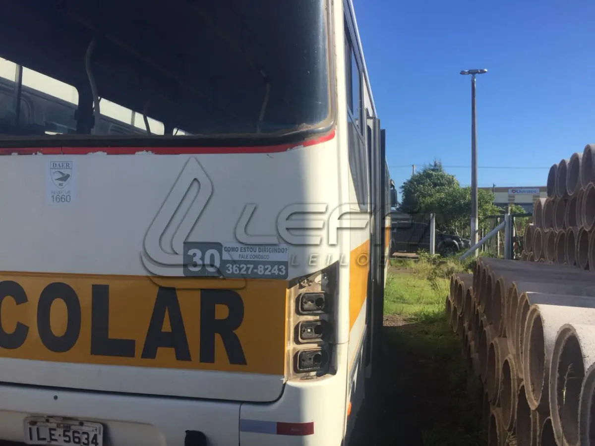 LOTE 007 - ÔNIBUS MB U OF 1721, placas ILE 5634, diesel, ano e modelo 2003
