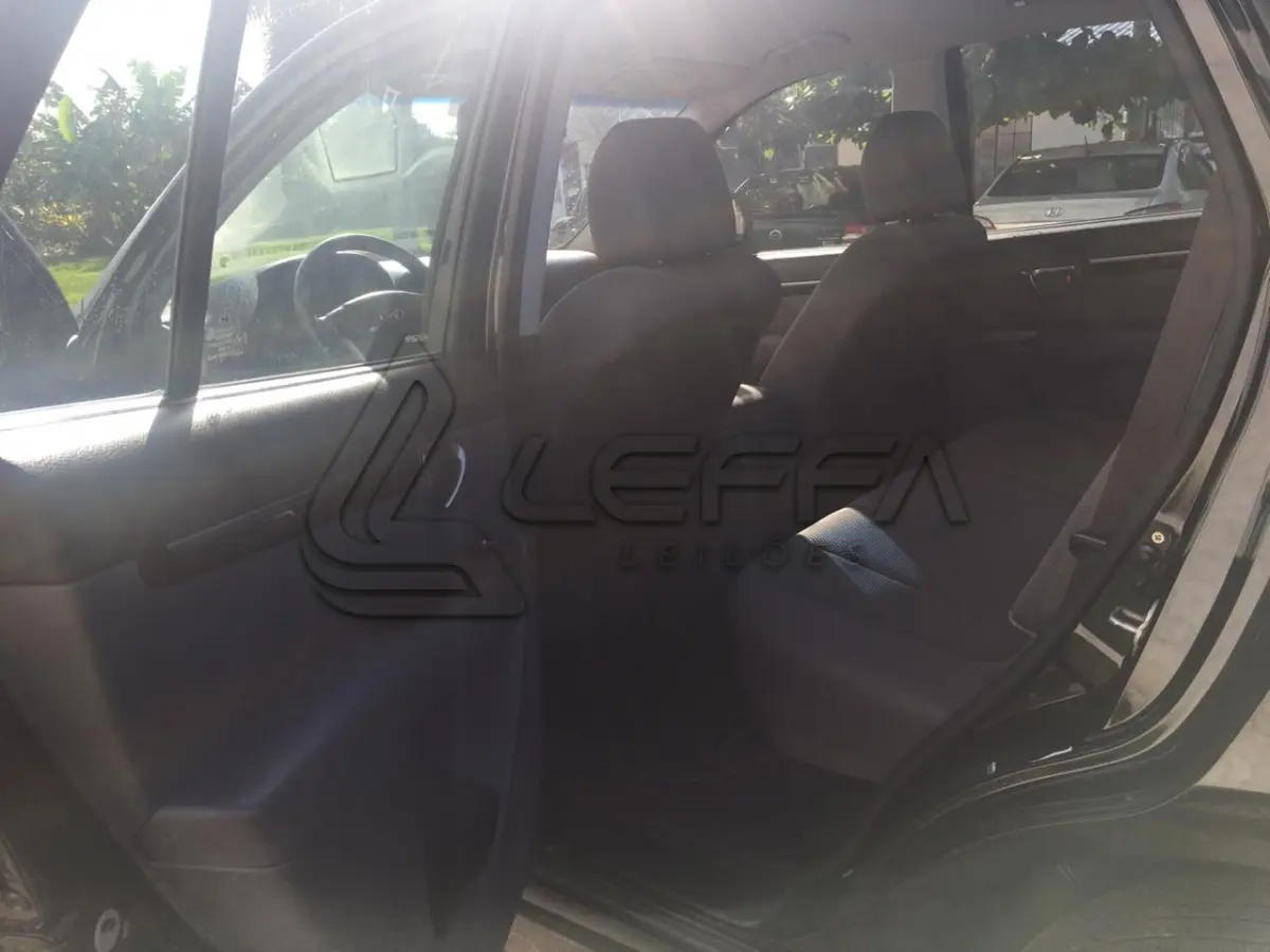 LOTE 005 - VEÍCULO HYUNDAI SANTA FÉ, 3.5, ANO/MODELO 2010/2011