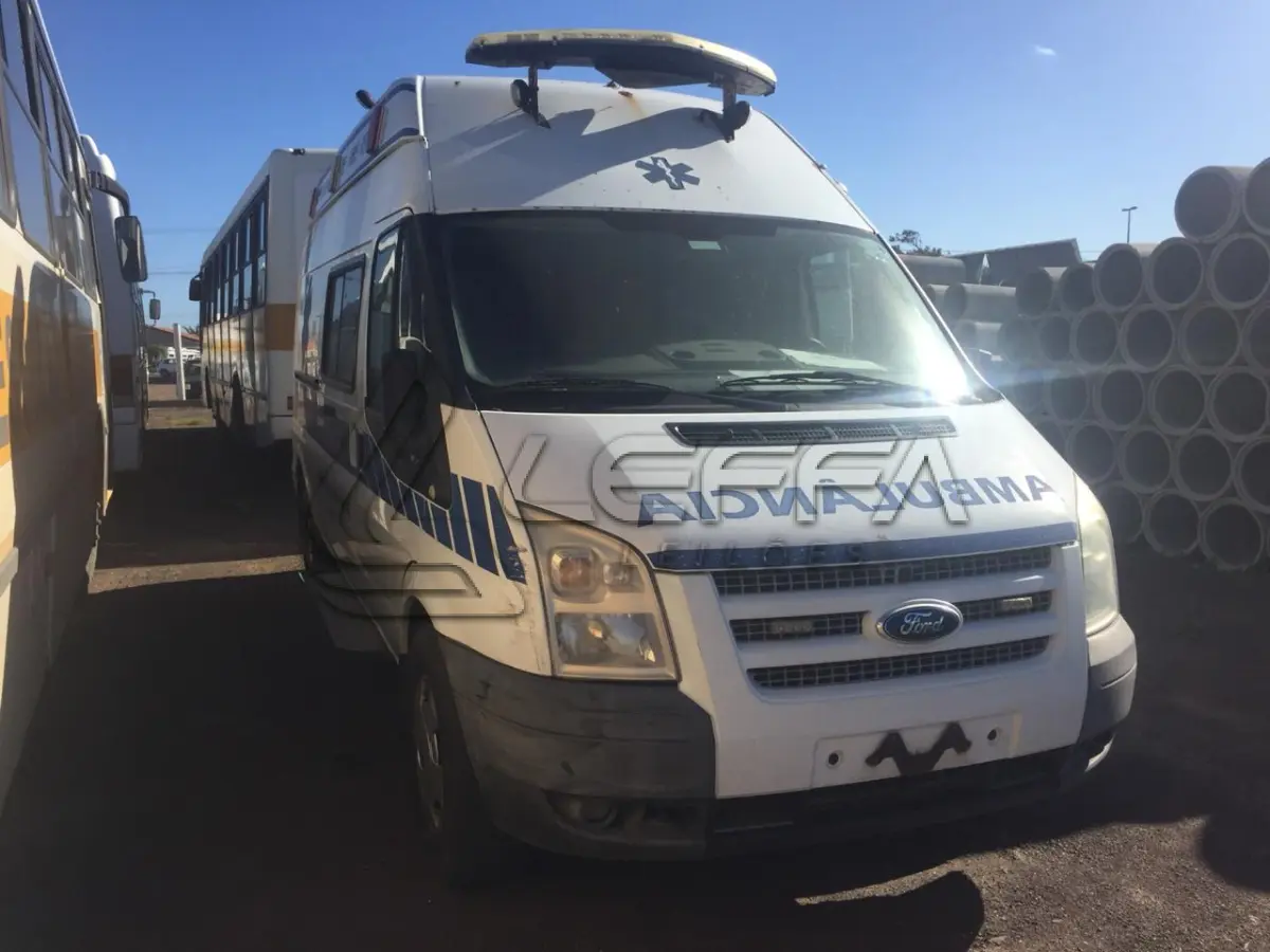 LOTE 003 - FURGÃO FORD TRANSIT, diesel, ano e modelo 2013