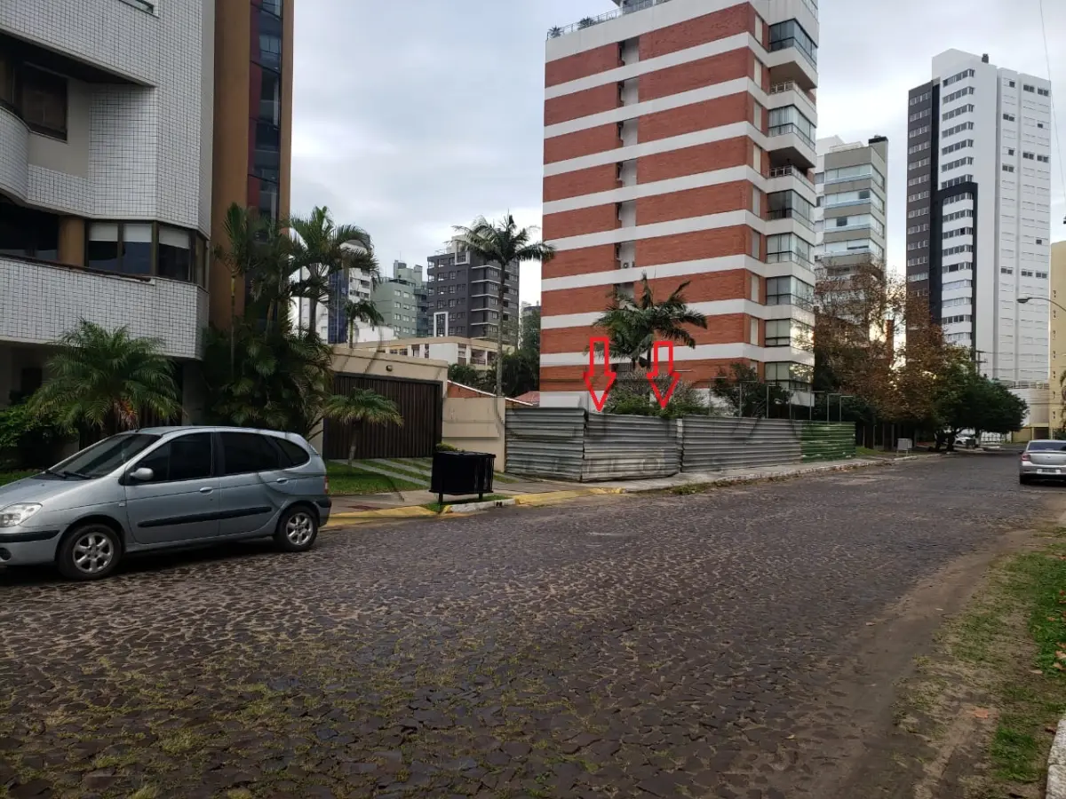 LOTE 001 - 2 Terrenos Urbanos, na rua Firmino Torelly, Centro em Torres/RS