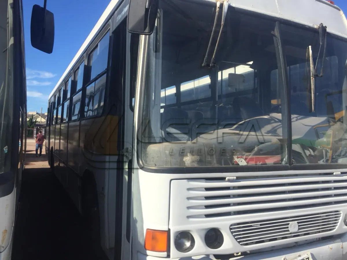 LOTE 006 - ÔNIBUS MB OF 1620, placas IEY 6697, diesel, ano e modelo 1996