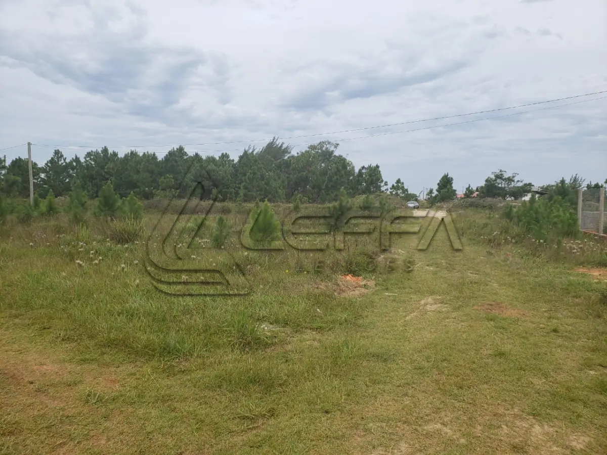 LOTE 001 - Terreno Urbano na Praia Yara, Lote 03 Quadra 13, em Torres/RS