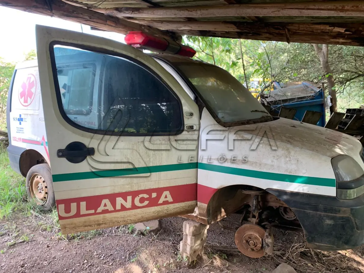 LOTE 003 - FIAT/DOBLO SITNEI MED AMBULÂNCIA, placas IOJ-9296, flex, ano 2007 e modelo 2008, cor branca