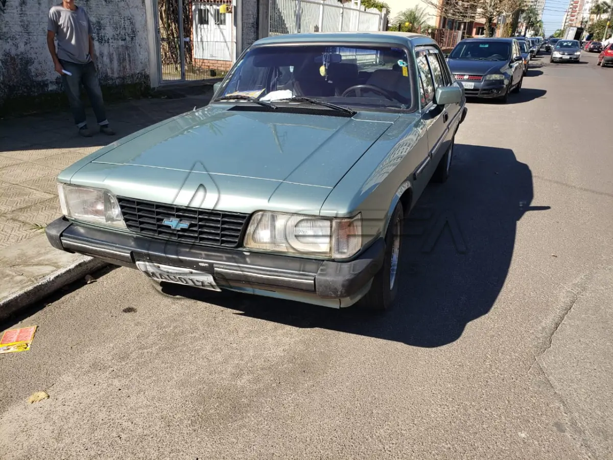 LOTE 011