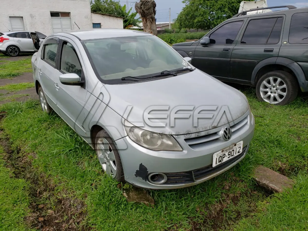 LOTE 004 - Veículo VW/Voyage 1.0 Ano e Modelo 2010