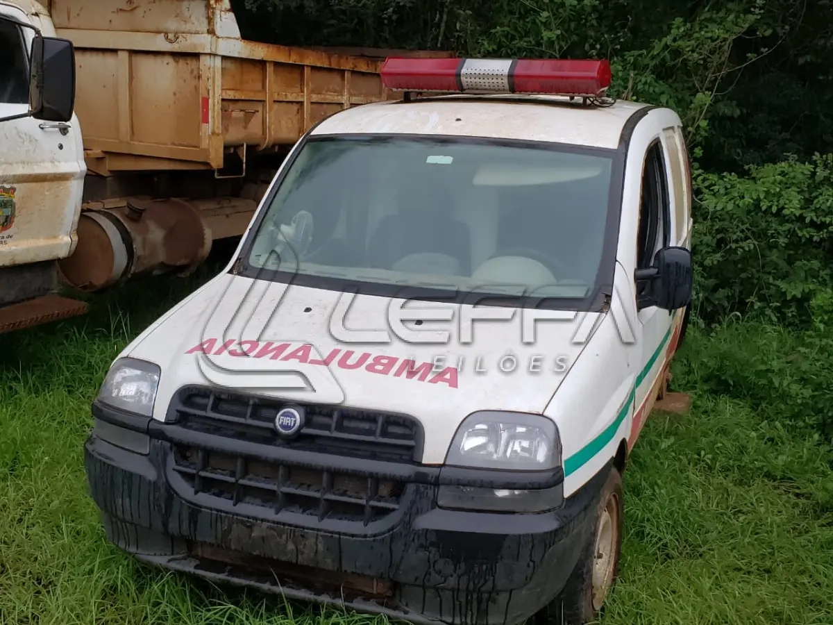 LOTE 003 - FIAT/DOBLO SITNEI MED AMBULÂNCIA, placas IOJ-9296, flex, ano 2007 e modelo 2008, cor branca