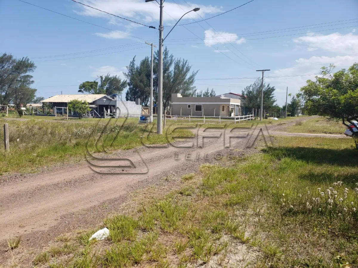 LOTE 001 - Um Terreno Urbano, formado pelos lotes 31 e 34 da quadra 14, no Balneário Alfa em Arroio do Sal/RS