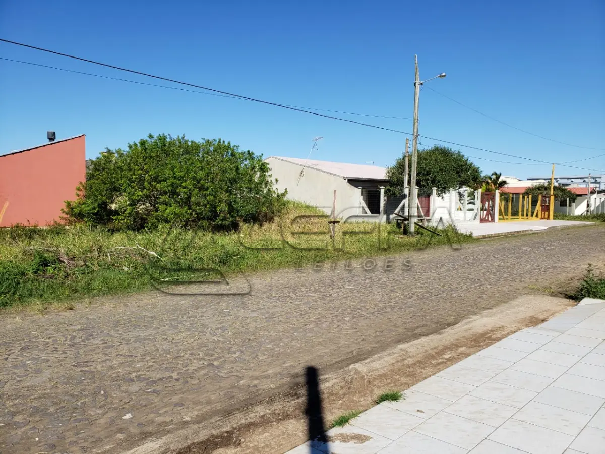 LOTE 001 - Terreno Urbano, na Areias Brancas, Lote 16 Quadra 47, em Arroio do Sal/RS