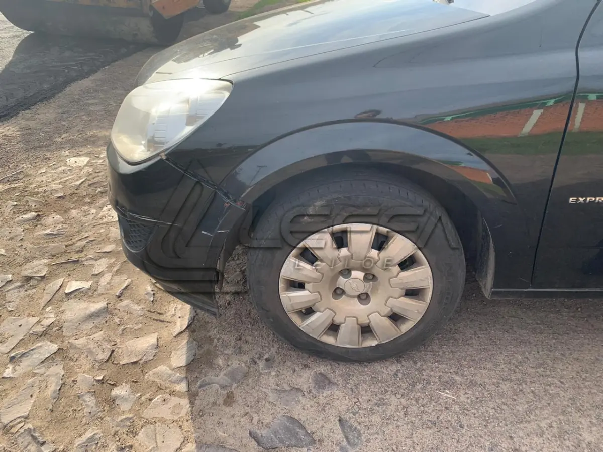 LOTE 006 - VEÍCULO GM/CHEVROLET VECTRA SD EXPRESSION, ano e modelo 2010