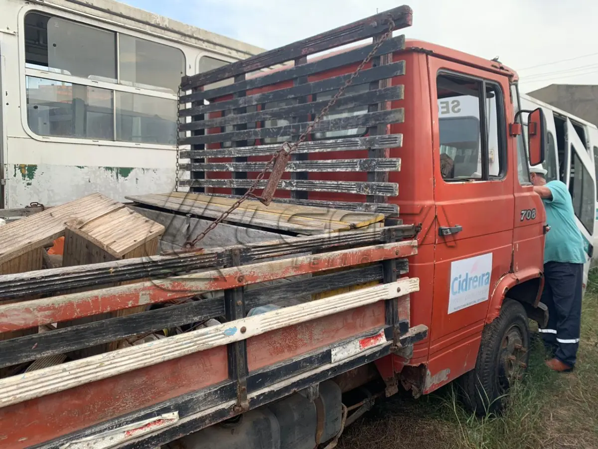 LOTE 002 - CAMINHÃO MERCEDES BENZ, L 608 D, ano 1982, modelo 1982
