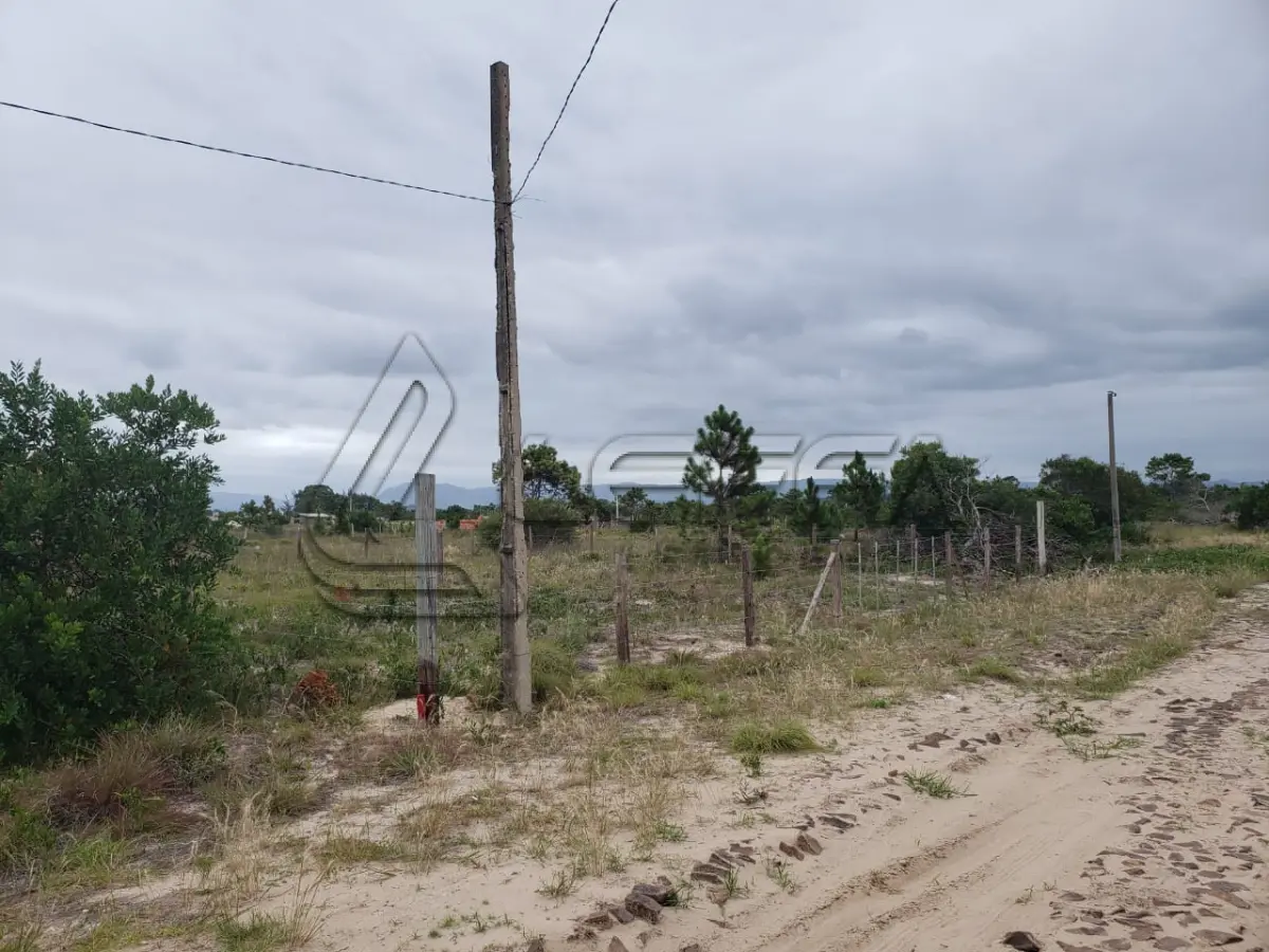 LOTE 001 - Terreno Urbano na Praia da Riviera, Lote 19 Quadra 09, em Torres/RS