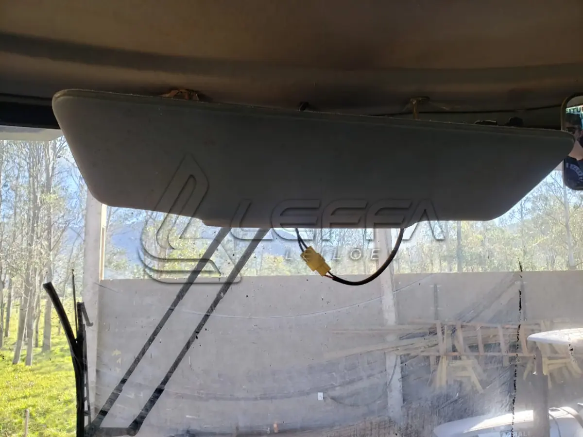 LOTE 001 - UM VEÍCULO, TIPO PÁ CARREGADEIRA, Modelo XG958, fabricação/modelo 2013