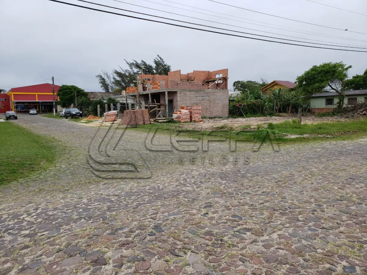 LOTE 001 - Terreno Urbano na Praia Bom Jesus, Lote 04 Quadra 10, em Arroio do Sal/RS