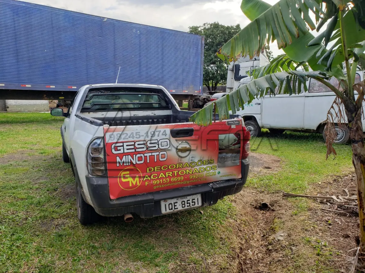 LOTE 001 - UM AUTOMÓVEL GM/MONTANA/CONQUEST, ANO E MODELO 2009/2010