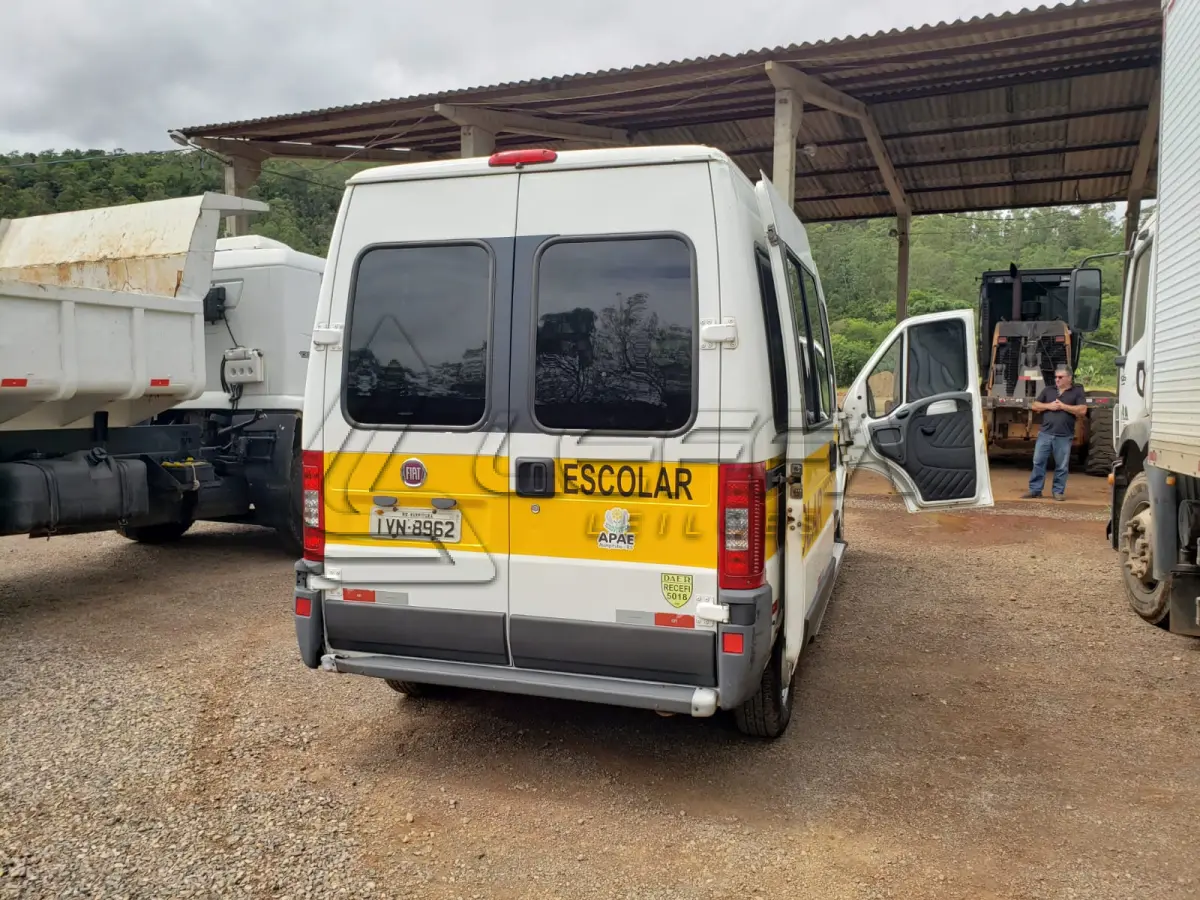 LOTE 004 - MICRO-ÔNIBUS FIAT DUCATO MC MIC, ano de fabricação/modelo 2014/2014