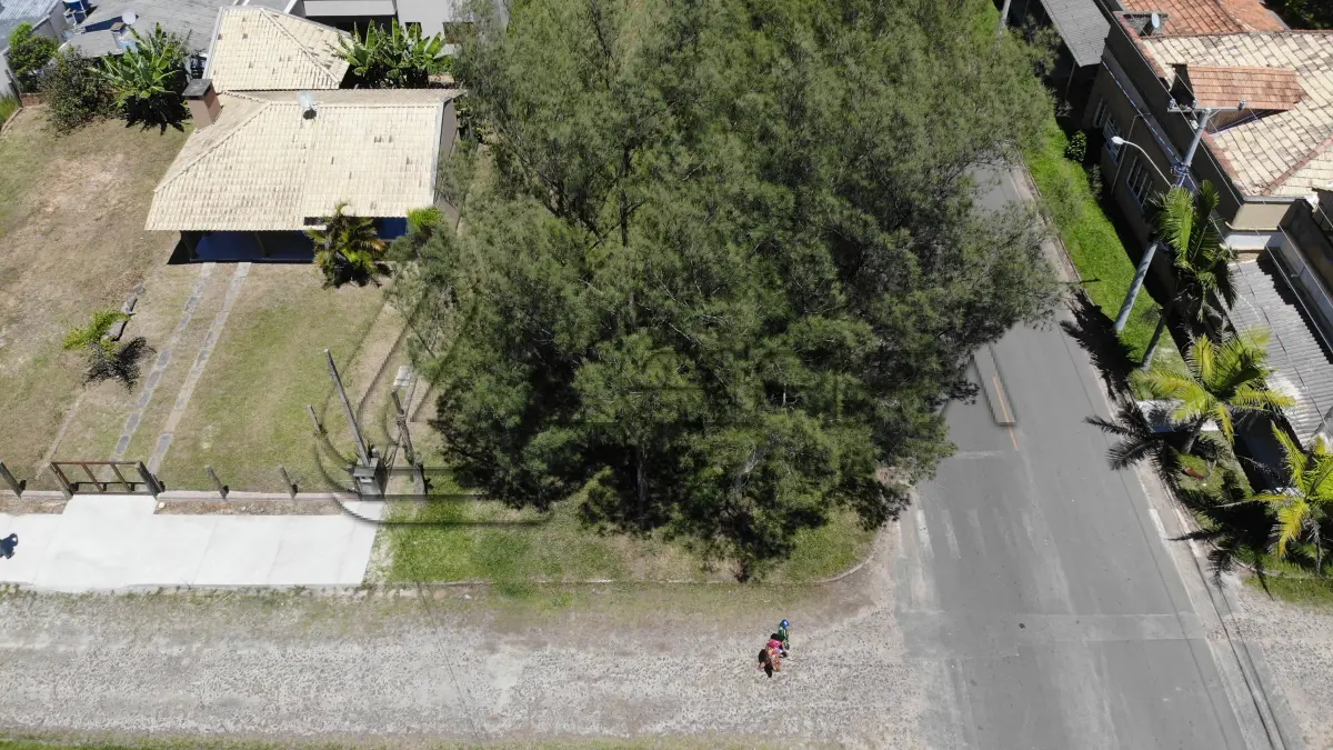 LOTE 001 - Terreno Urbano, Lote 20 quadra 05, na praia Azul, em Arroio do Sal/RS
