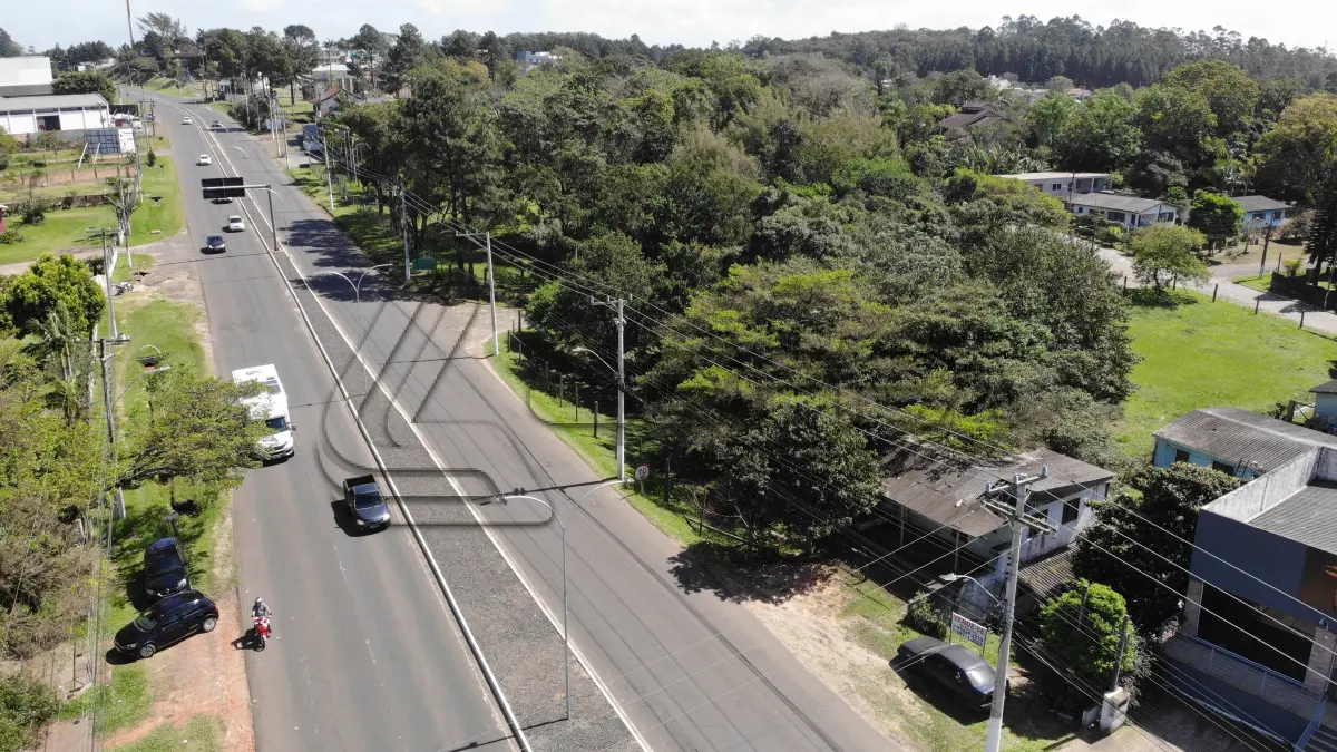 LOTE 001 - Terreno Urbano, com benfeitorias, na Avenida Castelo Branco, 2837, em torres/RS