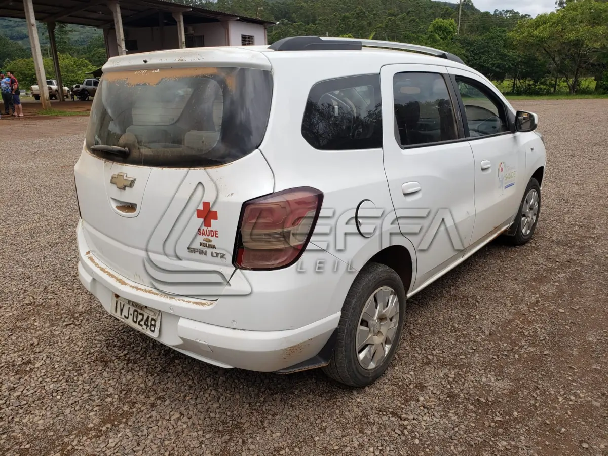 LOTE 003 - AUTOMÓVEL CHEVROLET, SPIN 1.8 L MT LTZ, ano de fabricação/modelo 2013/2014