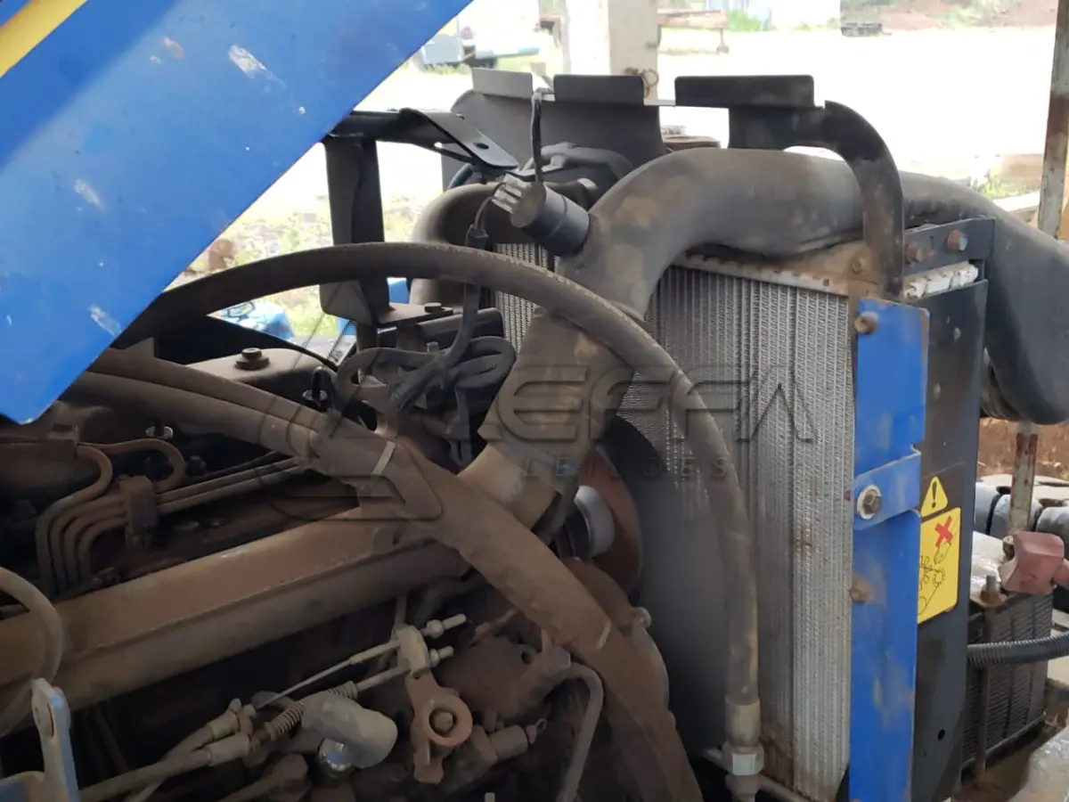 LOTE 001 - TRATOR AGRÍCULA, MARCA NEW  HOLLAND, MODELO TL 75, diesel, ano e modelo 2014