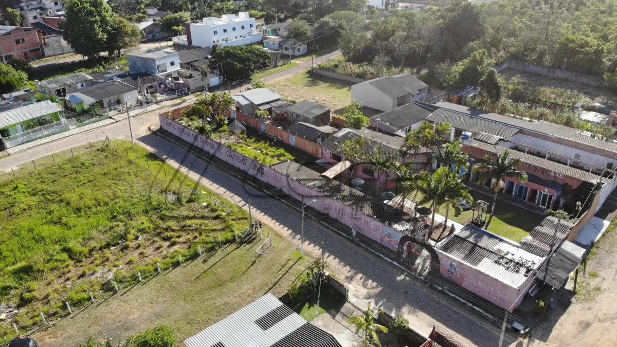 LOTE 001 - Terreno Urbano, com edificações, no bairro Centenário, Centro de Cultura Neusa Cury, em Torres/RS