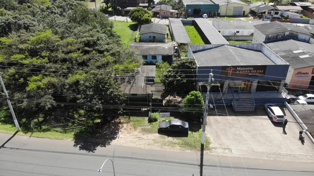 LOTE 001 - Terreno Urbano, com benfeitorias, na Avenida Castelo Branco, 2837, em torres/RS
