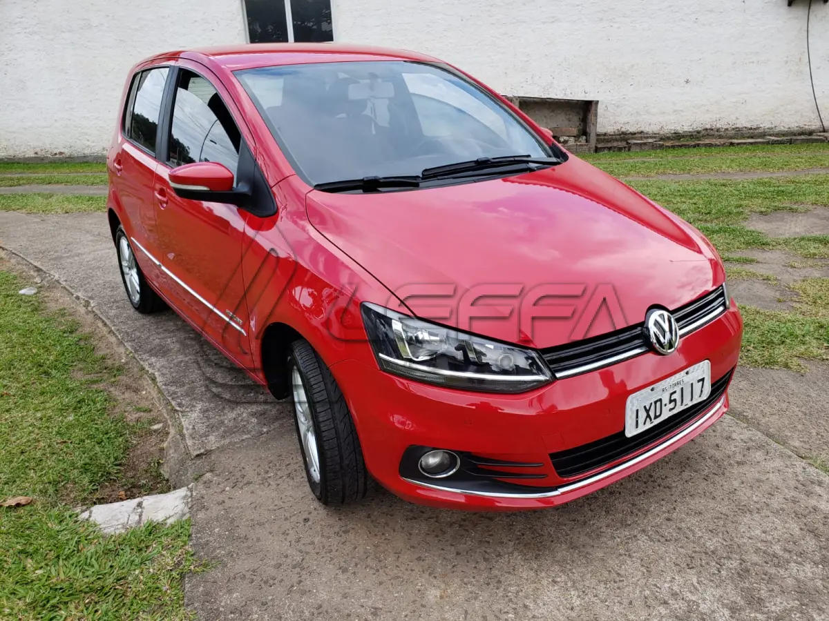 LOTE 001 - VEÍCULO VW/NOVO FOX HL MD, PLACAS IXD-5117, VERMELHO, ANO E MODELO 2016, ÚNICO DONO