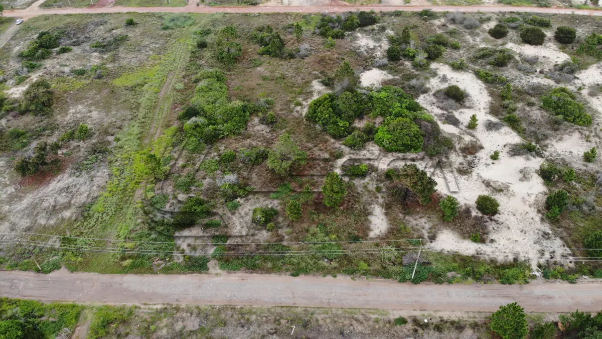 LOTE 001 - Terreno Urbano, Lote 17 Quadra 11, na Praia Tupynambá, em Torres/RS