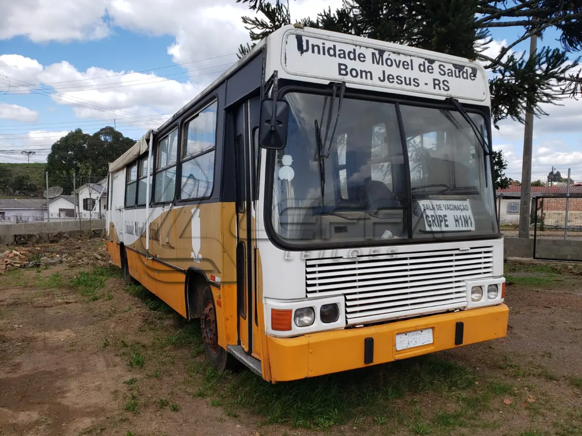 LOTE 002 - ÔNIBUS MERCEDES BENZ, OF 1318, IEA-3759, diesel, branco, ano e  modelo 1991
