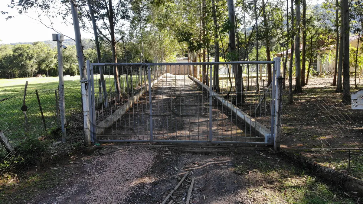 LOTE 001 - Área Rural, de 20.330,38m², na rua Canto Verde, em Sapiranga/RS