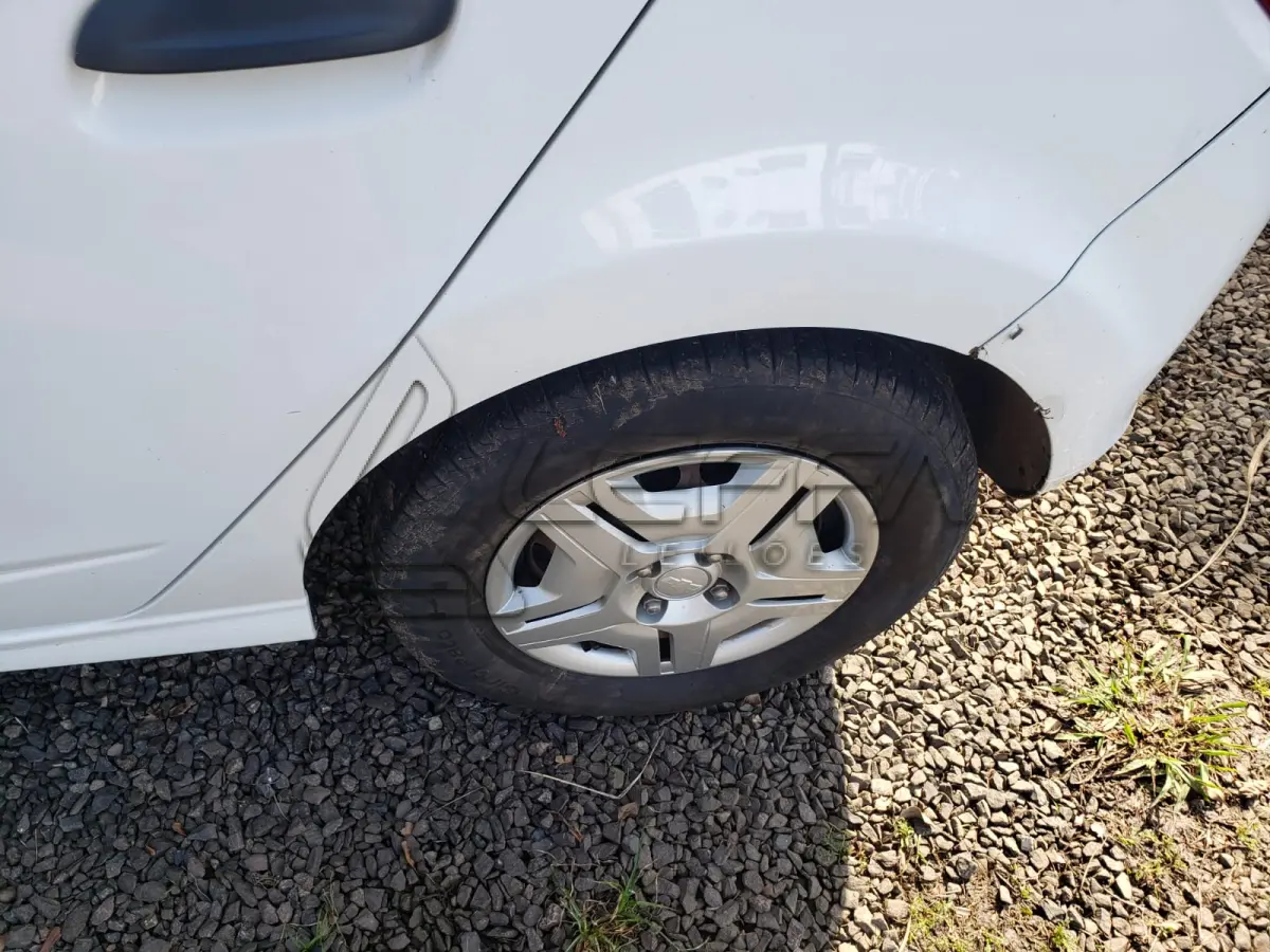 LOTE 005 - VEÍCULO CHEVROLET/ONIX, JOYE, PLACAS IXT-0096, ANO/MODELO 2017