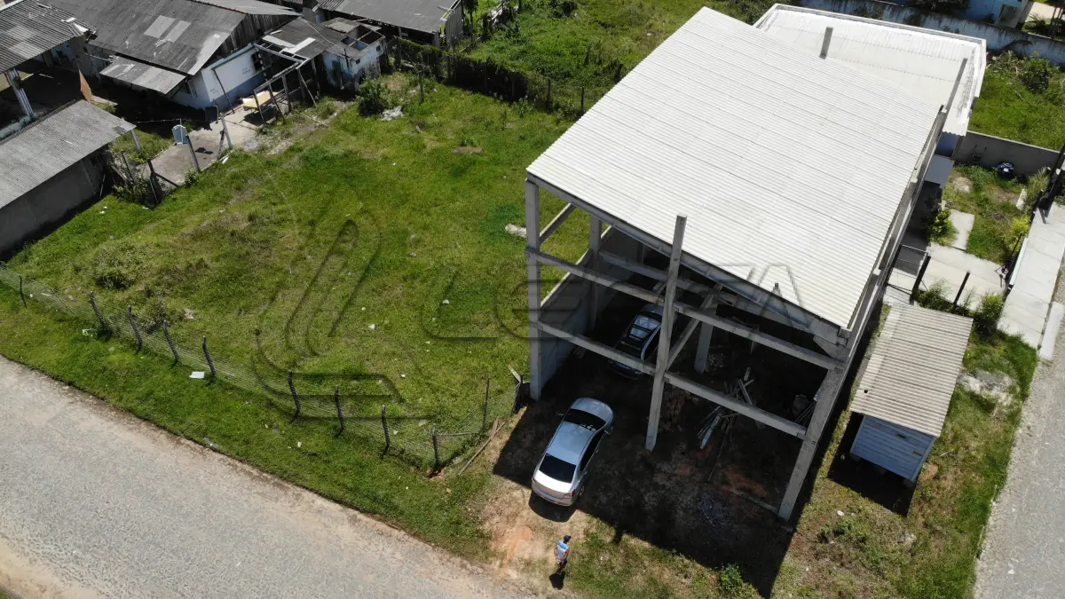 LOTE 006 - Terreno Urbano, Lote 05 Quadra 14 I, construção em alvenaria, desocupado, próximo a Av. Castelo branco, em Torres/RS