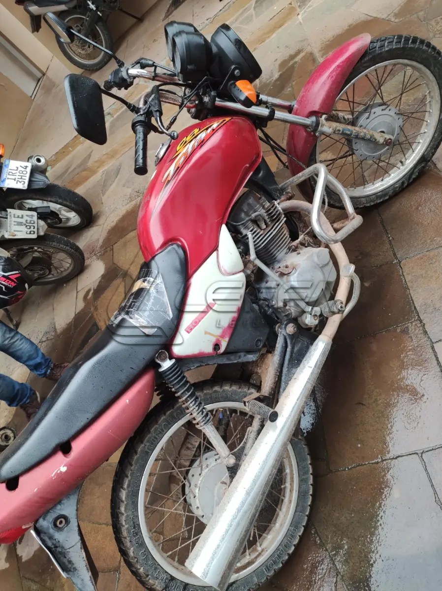 LOTE 002 - MOTOCICLETA HONDA /CG 125 TITAN KS, gasolina, placas ILE 7111, ano e modelo 2003