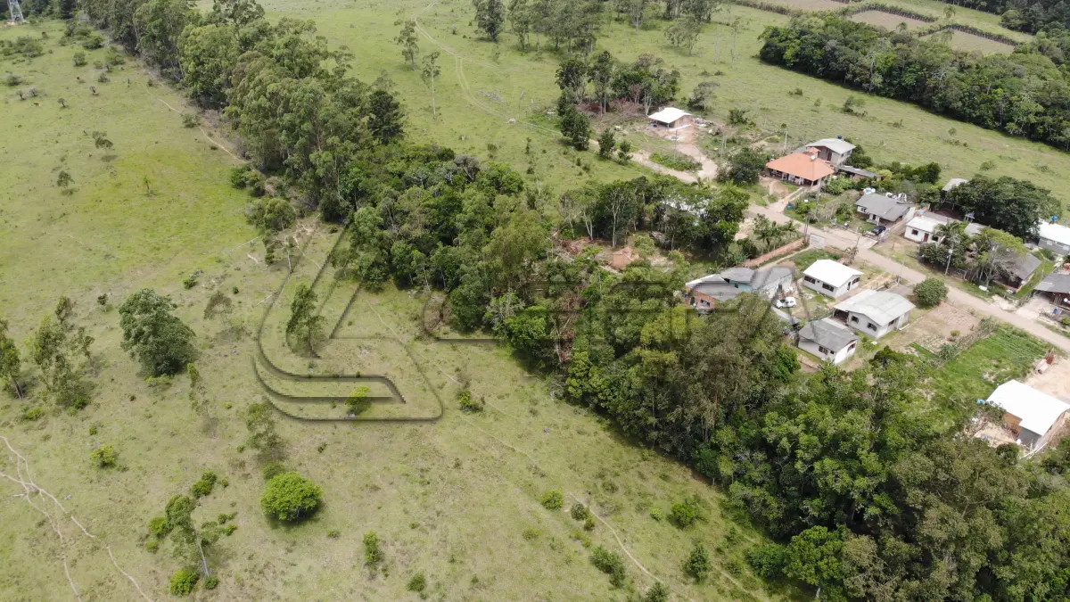 LOTE 001 - ÁREA DE 55.000M² (5,5 HÁ), COM FRENTE PARA BR 101, DISTANDO 1,5 KM DA RÓTULA DE ACESSO A CIDADE DE TORRES/RS