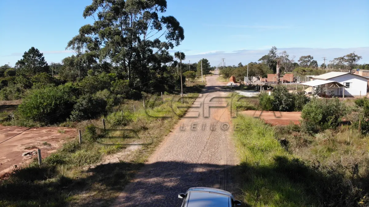 LOTE 004 - Terreno Urbano, lote 25 quadra 21, na Praia Tupynambá, em Torres/RS