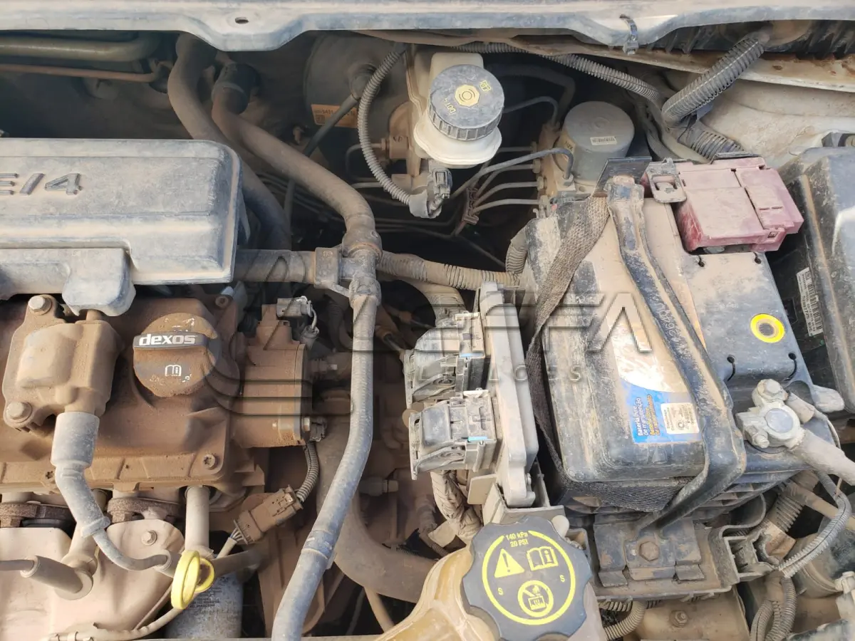 LOTE 006 - VEÍCULO CHEVROLET/ONIX, 1.0 MT IS, PLACAS IXF-8997, ANO/MODELO 2016