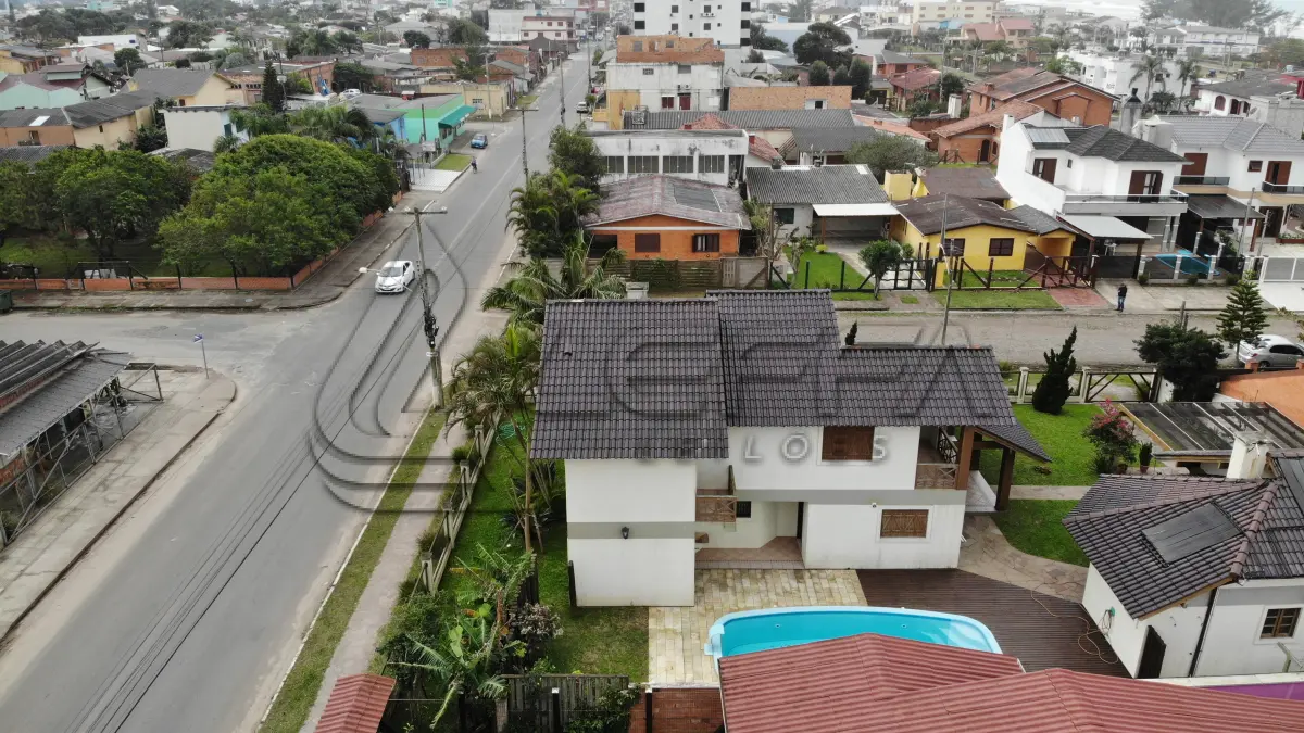 LOTE 001 - Dois Terrenos, Lote 01 e 02 da quadra C, com casa de alvenaria com dois pavimentos, na praia Verde Mar em Arroio do Sal/RS