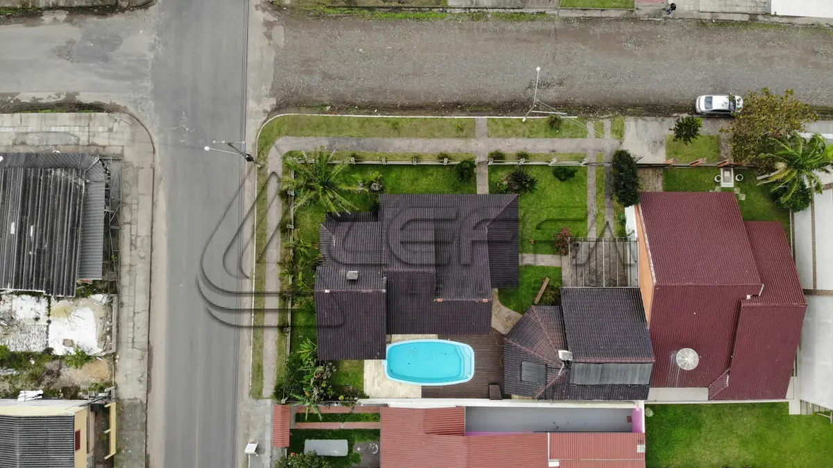 LOTE 001 - Dois Terrenos, Lote 01 e 02 da quadra C, com casa de alvenaria com dois pavimentos, na praia Verde Mar em Arroio do Sal/RS