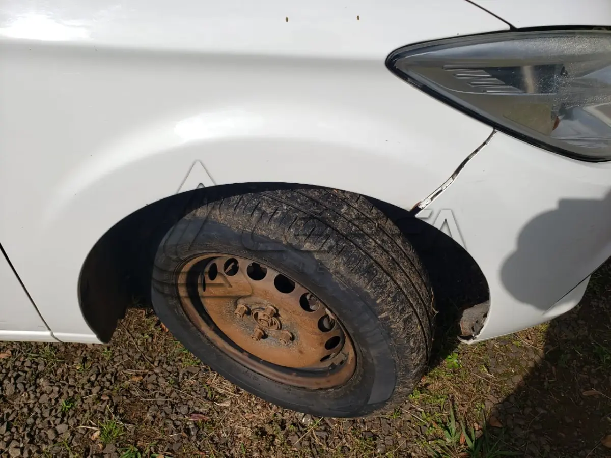 LOTE 006 - VEÍCULO CHEVROLET/ONIX, 1.0 MT IS, PLACAS IXF-8997, ANO/MODELO 2016