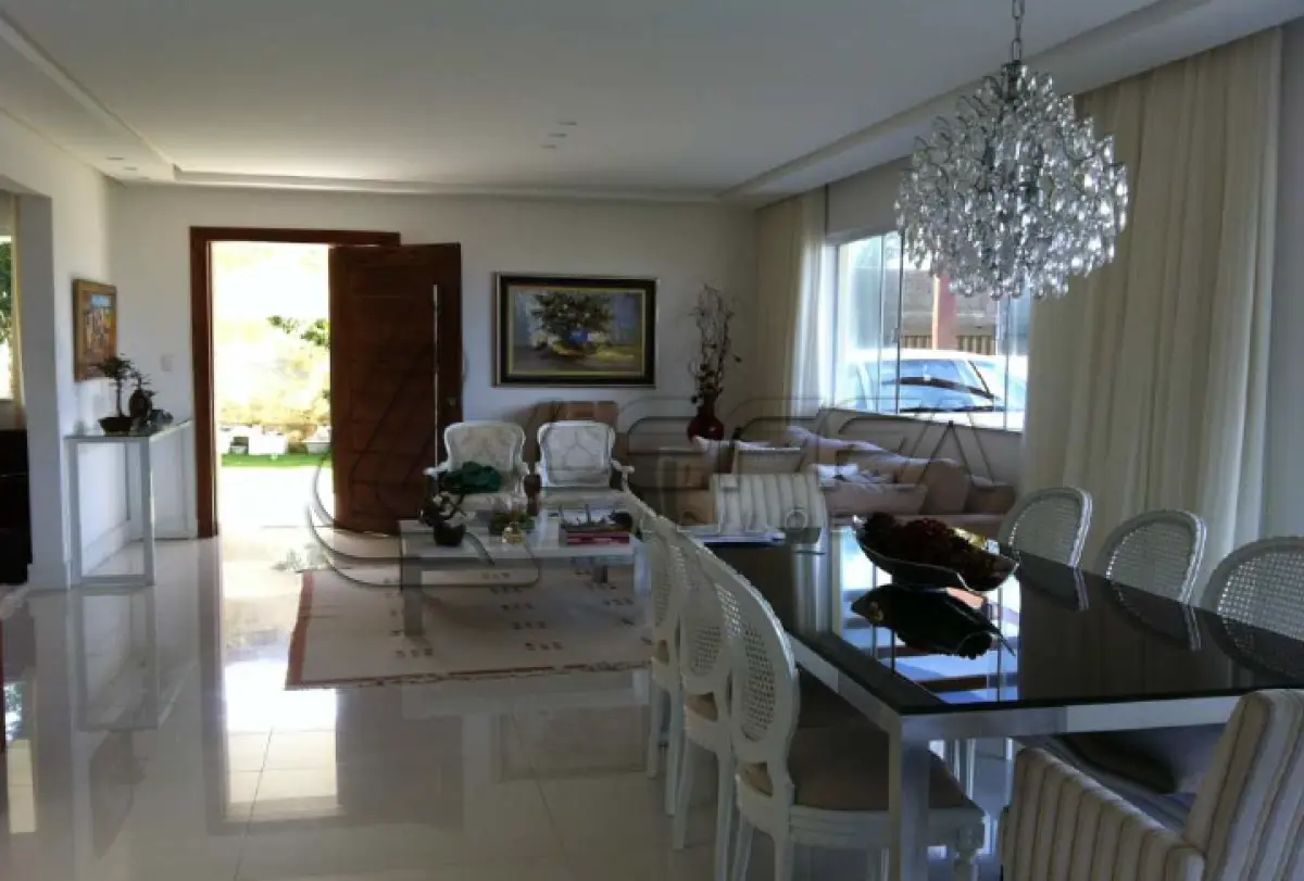 LOTE 001 - UMA CASA RESIDENCIAL, localizada na Rua Araújo Bastos, nº 126, Pitaçu, Salvador/Bahia