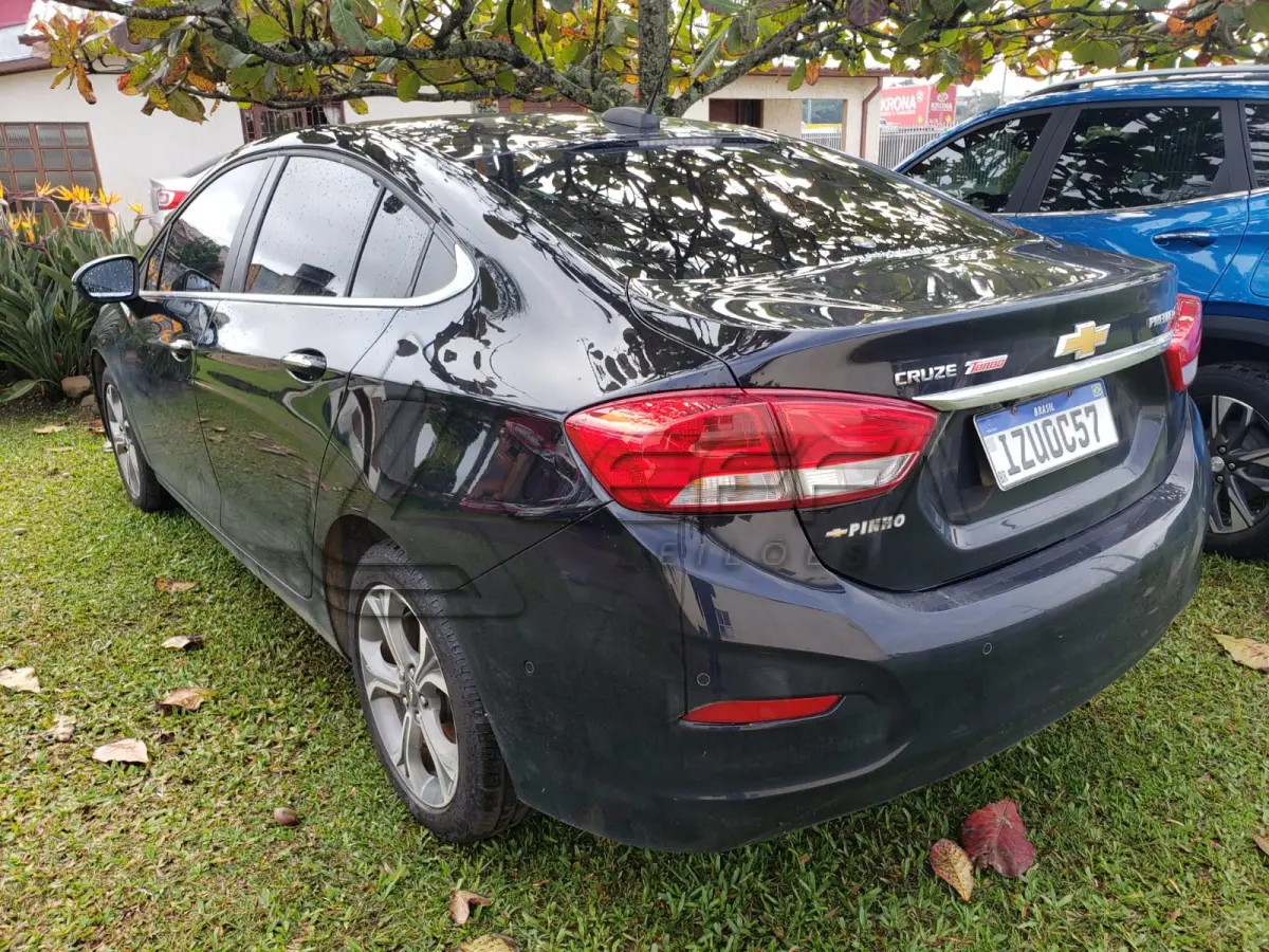 LOTE 001 - UM VEÍCULO GM CRUZE PRE2 NB AT, PLACAS IZU-0C57, ANO/MODELO 2020, COR PRETA, RENAVAM Nº 1217025941