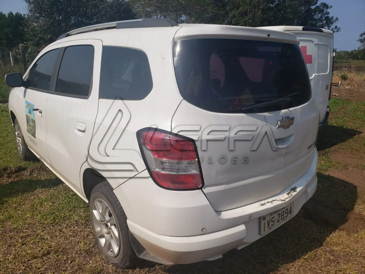 LOTE 002 - UM VEÍCULO GM/SPIN 1.8 LTZ, PLACA IVS-2894, ANO 2014, MODELO 2015, COM APROX 415.000 KM
