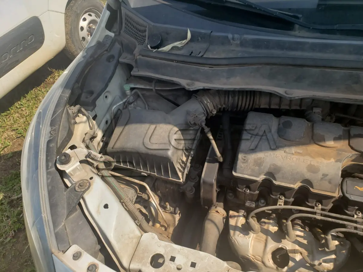 LOTE 002 - UM VEÍCULO GM/SPIN 1.8 LTZ, PLACA IVS-2894, ANO 2014, MODELO 2015, COM APROX 415.000 KM