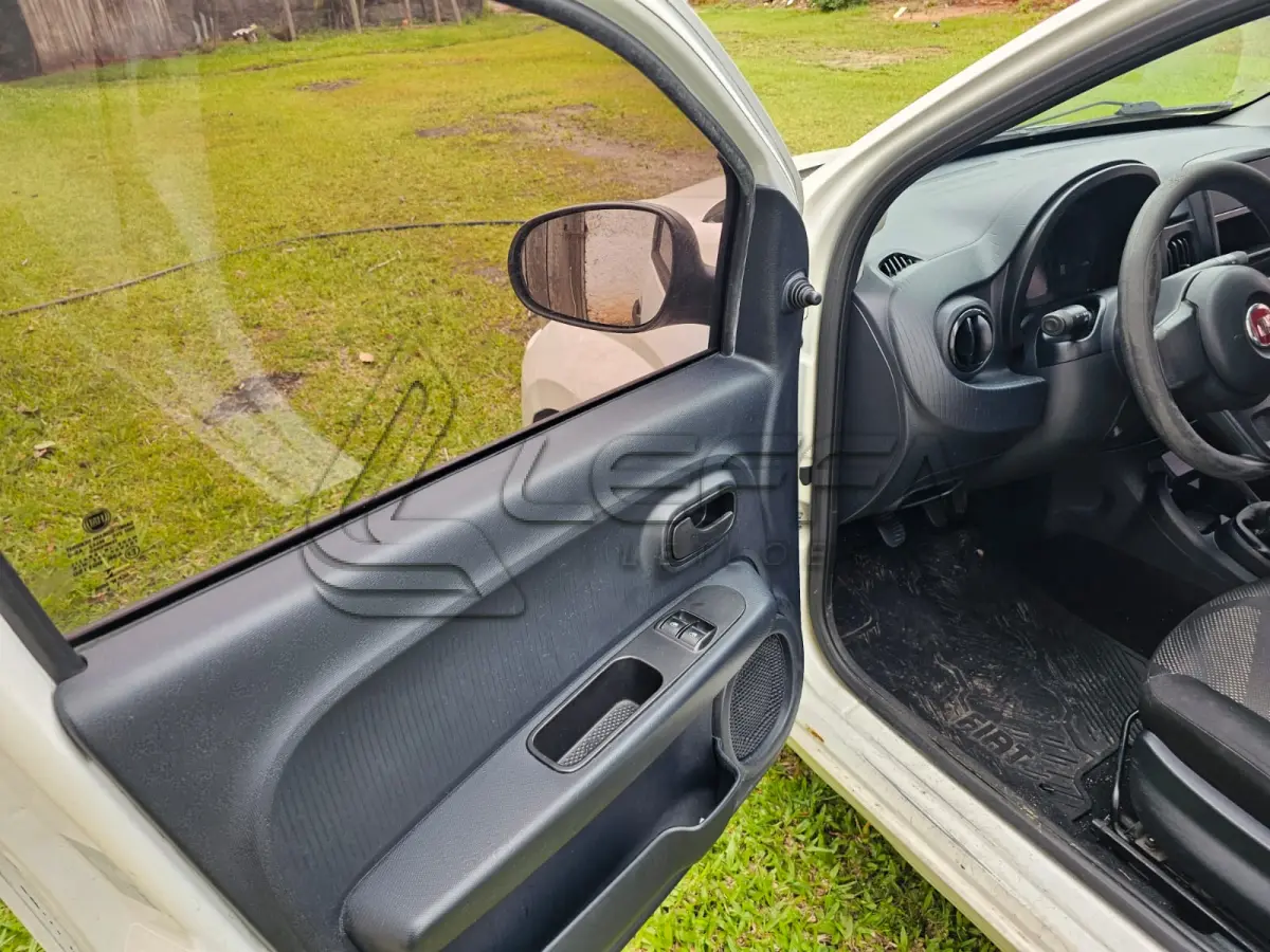LOTE 002 - Um veículo automóvel FIAT/MOBI LIKE (Nacional) , corbranca, a álcool/gasolina, ano de fabricação e modelo 2019/2020, placa QTK9664